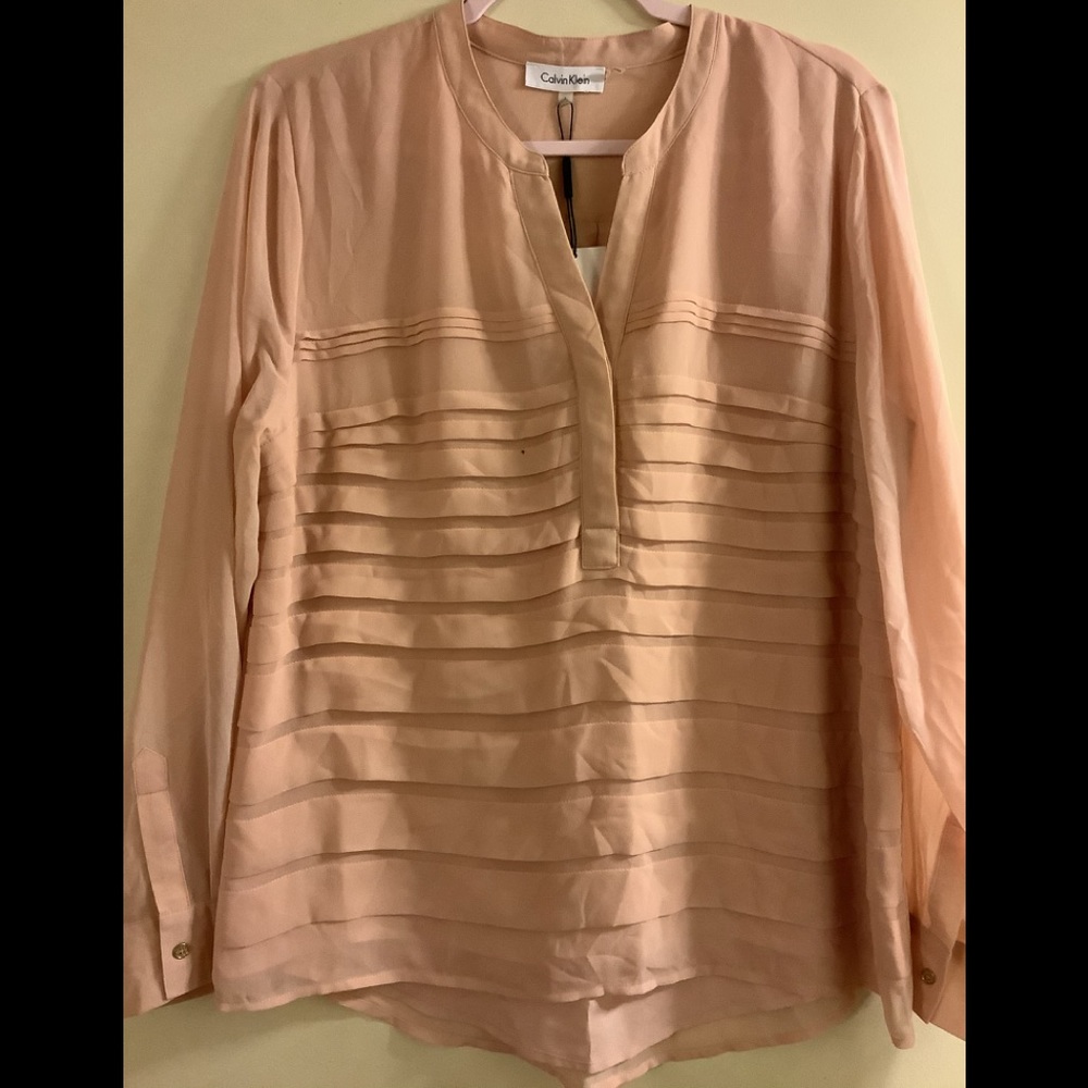 Blouse NWT small ink spot